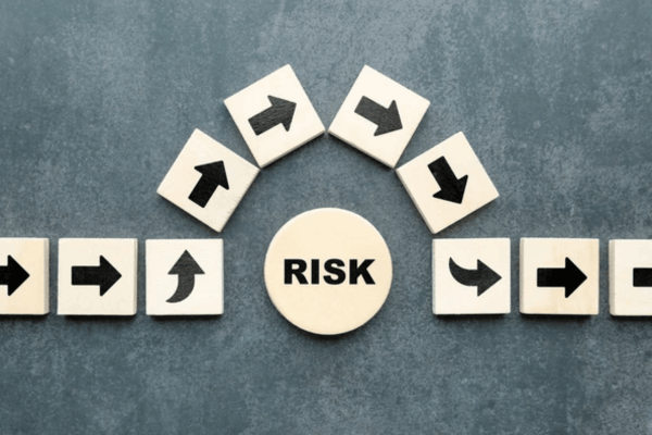How to manage a risk portfolio effectively? - Ultima Markets